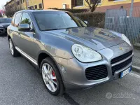 Usata Porsche Cayenne Turbo 450 CV (330 kW) 2004 Grigio SUV