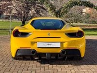 Usata Ferrari 488 670 CV (492 kW) 2017 Giallo modena Coupé