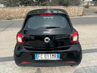 Begagnad Smart ForFour 71 HK (52 kW) 2016 Svart Halvkombi