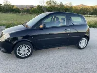 Usata Lancia Ypsilon 60 CV (44 kW) 2004 Nero Utilitaria