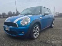 Usata Mini Cooper S 175 CV (128 kW) 2009 Bluazzurro Utilitaria
