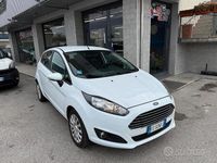Usata Ford Fiesta 60 CV (44 kW) 2016 Bianco Berlina