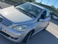 Usata Mercedes B180 109 CV (80 kW) 2007 Grigio Monovolume