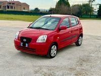 Usata Kia Picanto 61 CV (44 kW) 2007 Rosso Utilitaria