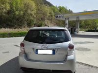Usata Toyota Verso 112 CV (82 kW) 2015 Grigio Monovolume