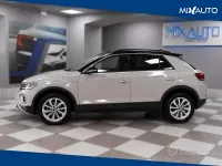 Usata VW T-Roc Life 150 CV (110 kW) 2023 Grigio SUV