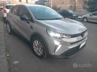 Usata Renault Captur Equilibre 100 CV (73 kW) 2024 Grigio SUV