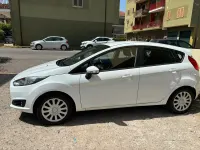 Usata Ford Fiesta 75 CV (55 kW) 2014 Bianco Utilitaria