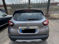 Usata Renault Captur 131 CV (96 kW) 2019 Grigio SUV