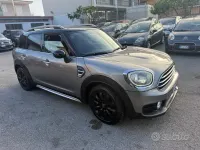Usata Mini Cooper D Countryman Hype 150 CV (110 kW) 2017 Marrone SUV