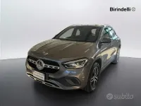 Usata Mercedes GLA180 116 CV (85 kW) 2022 Grigio SUV