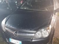 Usata Opel Astra 82 CV (60 kW) 2008 Nero Station wagon