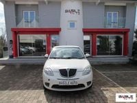 Usata Lancia Ypsilon 77 CV (56 kW) 2010 Bianco Utilitaria