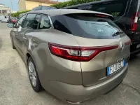 Usata Renault Mégane GrandTour 95 CV (69 kW) 2019 Oro Station wagon