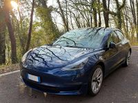 Usata Tesla Model 3 Long Range AWD 366 kW (498 CV) 2021 Blu/azzurro Berlina