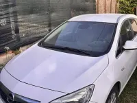 Usata Opel Astra Sport 110 CV (80 kW) 2011 Bianco Station wagon