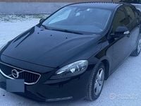 Usata Volvo V40 Kinetic 120 CV (88 kW) 2016 Nero Berlina