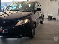 Usata Lancia Ypsilon 69 CV (50 kW) 2018 Blu Utilitaria