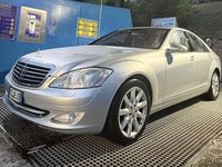 Usata Mercedes S500 Elegance 387 CV (284 kW) 2007 Argento Berlina