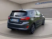 Usata Ford Fiesta ST-Line 125 CV (91 kW) 2023 Grigio metallizzato Utilitaria