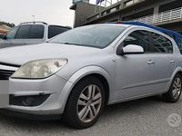 Usata Opel Astra 82 CV (60 kW) 2008 Grigio Berlina