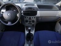 Usata Fiat Punto Active 86 CV (63 kW) 2004 Bianco Utilitaria