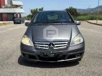 Usata Mercedes A180 Avantgarde 109 CV (80 kW) 2009 Grigio Utilitaria