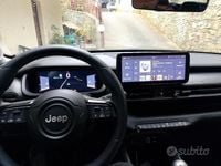 Usado Jeep Avenger Altitude 101 HP (74 kW) 2023 Preto SUV