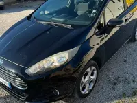 Usata Ford Fiesta 75 CV (55 kW) 2014 Blu Utilitaria