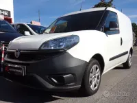 Usata Fiat Doblò 95 CV (69 kW) 2021 Bianco Monovolume