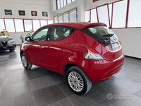 Usata Lancia Ypsilon 85 CV (62 kW) 2017 Rosso Utilitaria