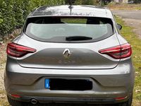 Brugt Renault Clio V Equilibre 101 HK (74 kW) 2023 Grå Sedan