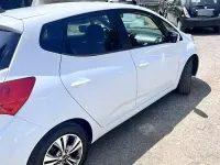 Usata Kia Venga 90 CV (66 kW) 2015 Bianco Utilitaria