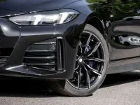 Usata BMW 440 M Sport 374 CV (275 kW) 2025 Sapphire nero Berlina