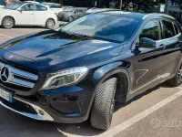 Usata Mercedes GLA180 109 CV (80 kW) 2018 Nero SUV