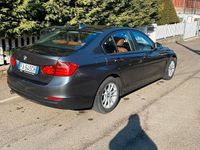 Usata BMW 318 Comfort Edition 143 CV (105 kW) 2015 Grigio Berlina