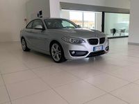 Usata BMW 220 Sport Line 184 CV (135 kW) 2014 Argento Coupé