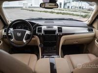 Usata Cadillac Escalade 409 CV (300 kW) 2007 Nero Station wagon