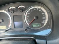 Usata VW Golf IV 105 CV (77 kW) 2003 Blu Utilitaria