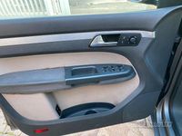 Usata VW Touran Highline 170 CV (125 kW) 2007 Grigio Monovolume