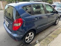Usata Mercedes A180 Avantgarde 108 CV (79 kW) 2009 Blu Berlina