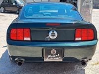 Usata Ford Mustang GT Bullitt 325 CV (239 kW) 2008 Verde Coupé