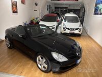 Usata Mercedes SLK200 163 CV (119 kW) 2007 Nero Cabrio