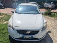 Usata Volvo V40 Momentum 114 CV (83 kW) 2012 Utilitaria