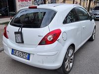 Usata Opel Corsa 95 CV (69 kW) 2011 Bianco Utilitaria