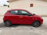 Usata Lancia Ypsilon Gold 69 CV (50 kW) 2016 Rosso Utilitaria