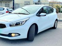 Usata Kia Ceed DREAM-TEAM Edition 116 CV (85 kW) 2015 Utilitaria