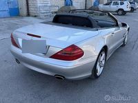 Usata Mercedes SL500 306 CV (225 kW) 2002 Grigio Cabrio
