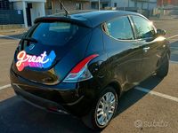 Usata Lancia Ypsilon 69 CV (50 kW) 2014 Nero Utilitaria