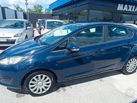 Usata Ford Fiesta 59 CV (43 kW) 2014 Blu Utilitaria